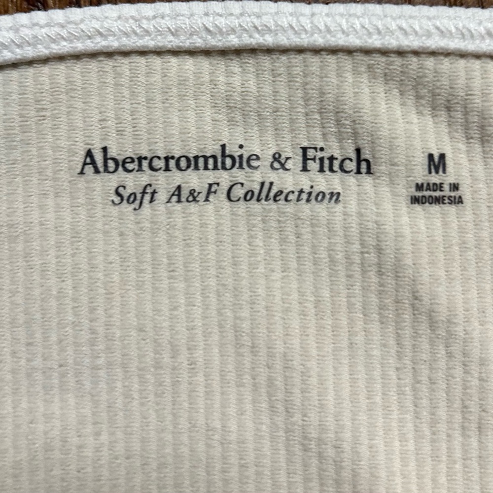 Abercrombie & Fitch Tank Top - Picture 2 of 3